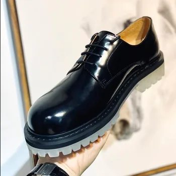 2023 שקוף עקב Mens דרבי נעלי עור דגנים מלא שחור מזדמנים גברים נעלי אוקספורד