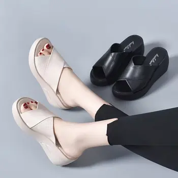 אופנה לנשימה נשים סנדלים בקיץ 2023 חדש אלגנטי חיצונית Womens סנדלים רך להחליק על נעלי נעלי נשים נקבה