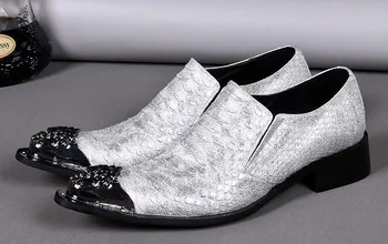 אנגליה סגנון גברים אופנה חדשה לבן נעלי עור זכר pointd אצבעות ברזל אצבעות נעלי עור אביב סתיו עור נעלי שמלה